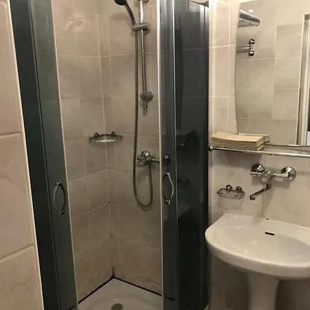 Dom Studenta Pod Jeleniem Hotel apartamentowy 3*