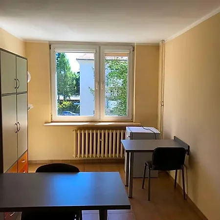 Dom Studenta Pod Jeleniem Aparthotel Jelenia Góra