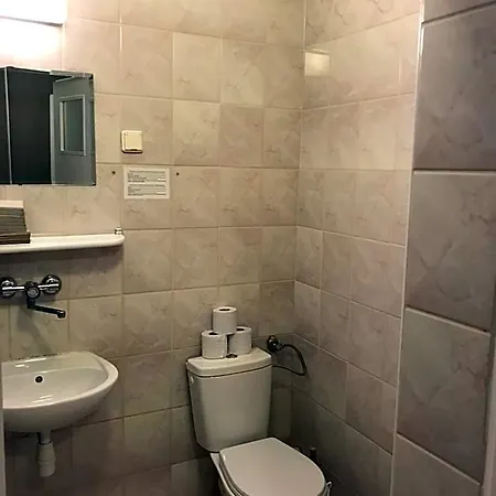 Dom Studenta Pod Jeleniem Aparthotel 3*
